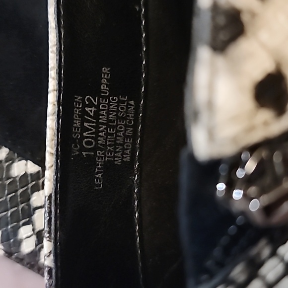 Vince Camuto Ankle Booties 10M - Picture 7 of 8